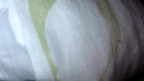 Snapshot of iuuuf2 chatting on 12.16.24 Iuuuf2 or Samel online show from 12.16.24