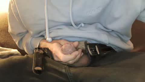 Snapshot of iuuuf2 chatting on 02.23.25 Iuuuf2 or Samel online show from 02.23.25