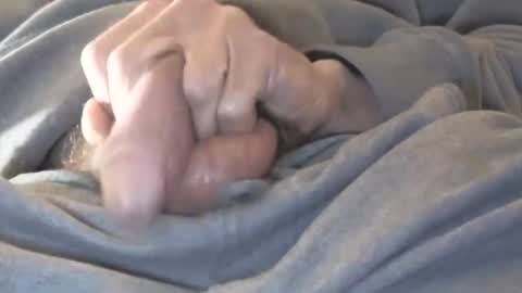 Snapshot of iuuuf2 chatting on 02.17.26 Iuuuf2 or Samel online show from 02.17.26