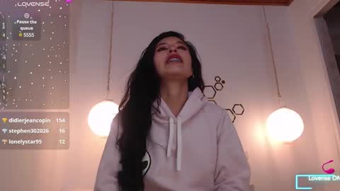 Snapshot of ivana_rose chatting on 02.13.25 Adris online show from 02.13.25