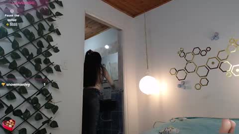 Snapshot of ivana_rose chatting on 03.12.25 Adris online show from 03.12.25