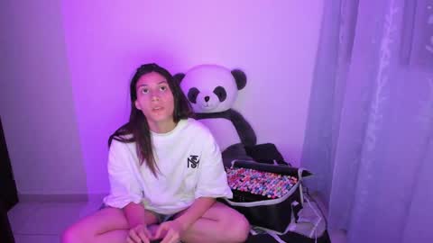 Snapshot of ivanna_essis chatting on 03.02.25 ivanna_essis online show from 03.02.25