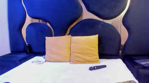 ivannaa18 online show from 10.31.25