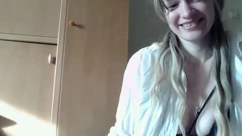 Snapshot of ivetta911 chatting on 04.08.26 ivetta911 online show from 04.08.26