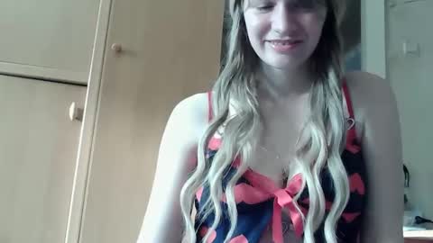 Snapshot of ivetta911 chatting on 04.13.26 ivetta911 online show from 04.13.26