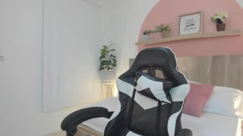 I V E T T E online show from 02.21.26