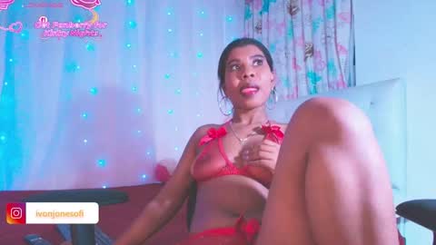  Ivon  Miss Jones  online show from 11.12.25