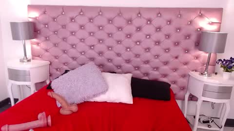 IvonnyBon online show from 02.24.26