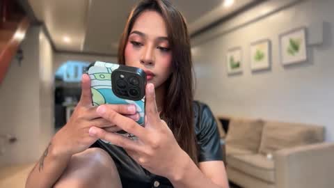 kirstenelsie online show from 10.14.25