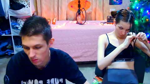 Snapshot of ivy__lester chatting on 12.23.24 Ivy and Lester online show from 12.23.24