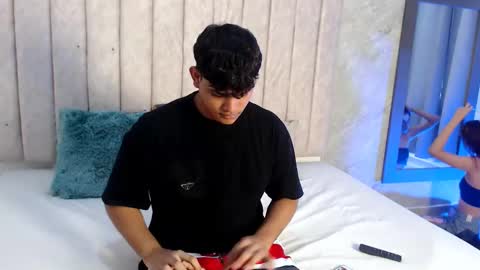 Snapshot of ivy_and_joseph chatting on 03.08.25 ivy_and_joseph online show from 03.08.25