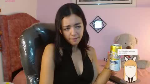 Snapshot of ivy_gail chatting on 03.01.25 IVY online show from 03.01.25