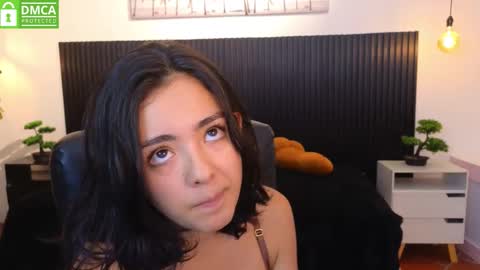 Snapshot of ivy_gail chatting on 10.19.25 IVY online show from 10.19.25