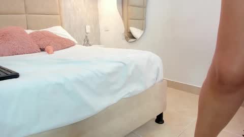 IVY  online show from 12.20.25