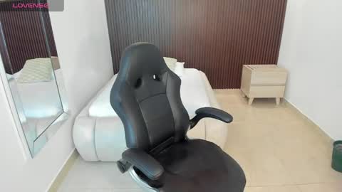 Snapshot of ivy_rosse7 chatting on 05.19.26 IVY online show from 05.19.26