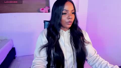 i v y  b l i s s online show from 02.23.25