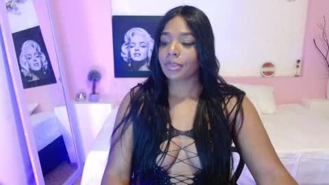 Snapshot of ivybliss8 chatting on 04.28.26 i v y b l i s s online show from 04.28.26