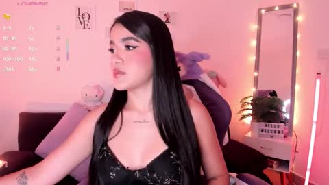 Snapshot of ivycortes chatting on 11.13.25 Ivanna online show from 11.13.25