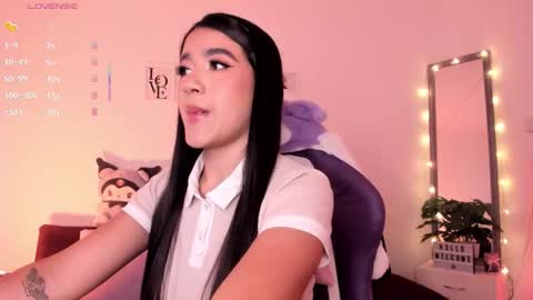 Snapshot of ivycortes chatting on 11.18.25 Ivanna online show from 11.18.25