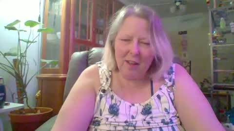 ivyjane3522 online show from 04.19.26