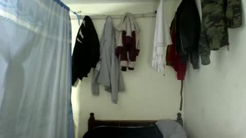 ivyk_ online show from 03.04.26