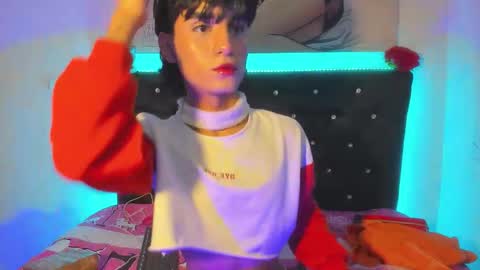 Snapshot of ivymilleer chatting on 11.19.25 ivymilleer online show from 11.19.25