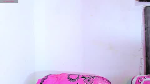 Snapshot of ivymilleer chatting on 04.01.26 ivymilleer online show from 04.01.26