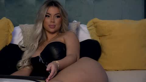  Ivy  online show from 01.27.25