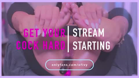 Snapshot of ivyswings chatting on 01.08.25 Ivy Swings online show from 01.08.25