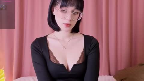 Snapshot of iwanturcarrot_ chatting on 11.27.25 Bunny online show from 11.27.25