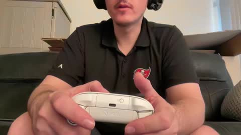 iwantyounow42069 online show from 10.31.25