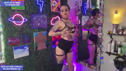 Muse hethey online show from 03.26.26