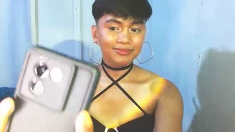 Snapshot of iya143 chatting on 10.02.25 iya143 online show from 10.02.25