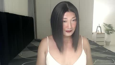 iya_hermosa online show from 01.10.26