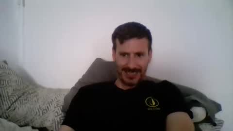 Snapshot of iyoperro chatting on 05.09.26 Casandro online show from 05.09.26