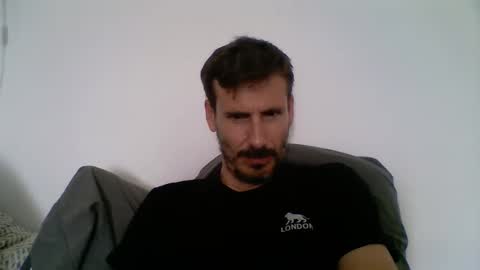 Snapshot of iyoperro chatting on 05.13.26 Casandro online show from 05.13.26