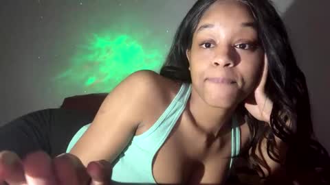 Snapshot of iysisfv chatting on 02.11.25 iysisfv online show from 02.11.25