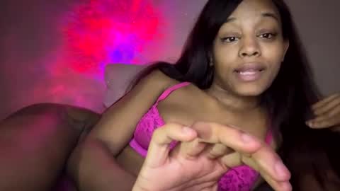 Snapshot of iysisfv chatting on 02.26.25 iysisfv online show from 02.26.25