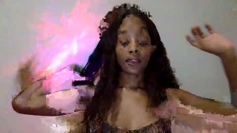 Snapshot of iysisfv chatting on 09.19.25 iysisfv online show from 09.19.25