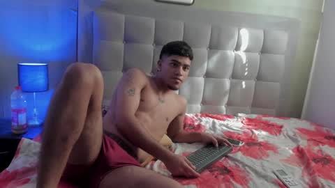 izaack online show from 12.13.24