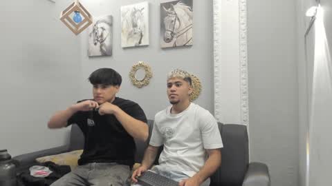 izaack online show from 02.01.25