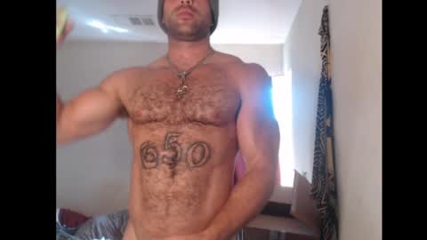 Snapshot of izak144 chatting on 09.23.25 izak144 online show from 09.23.25