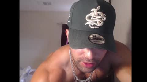 Snapshot of izak144 chatting on 10.13.25 izak144 online show from 10.13.25