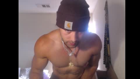 Snapshot of izak144 chatting on 11.24.25 izak144 online show from 11.24.25