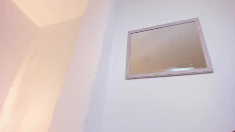 Iza online show from 01.25.25