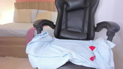 Iza online show from 03.06.25