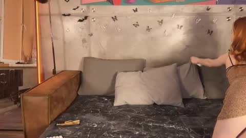 izi online show from 02.13.25