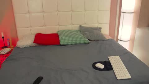 IZIE CARTER online show from 02.08.26