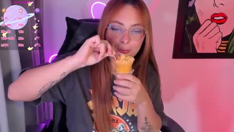 hot izys online show from 02.26.25