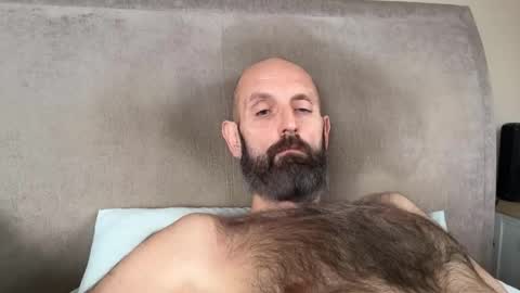 Snapshot of izzysboytoy1 chatting on 01.09.26 izzysboytoy1 online show from 01.09.26